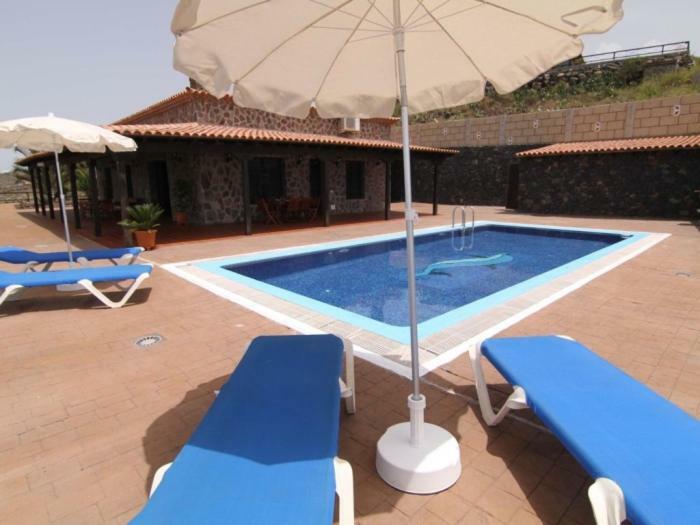Cercado Del Medio, Chalet Con Piscina Privada アデヘ エクステリア 写真